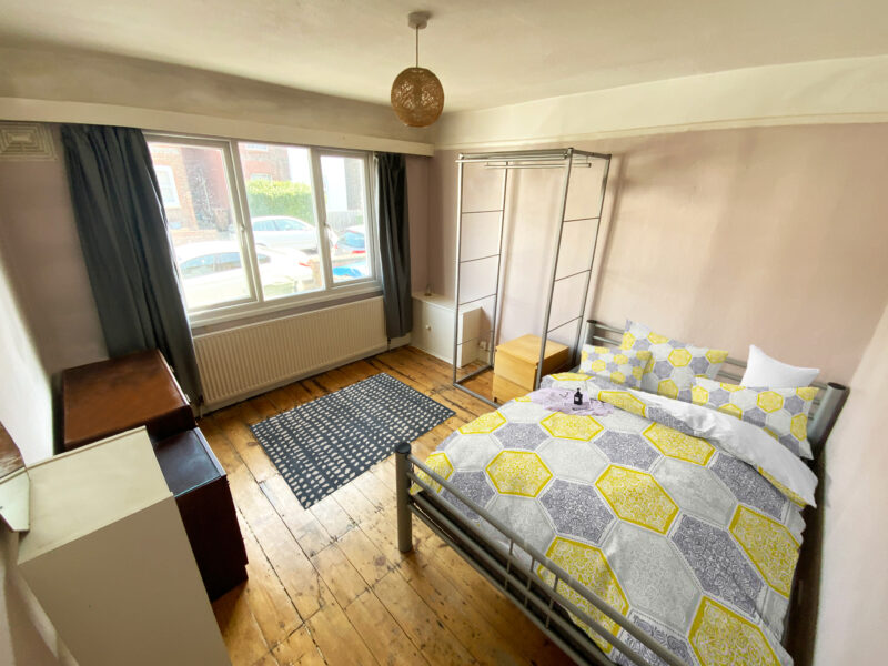 75 Denzil Road, En Suite Room to Rent