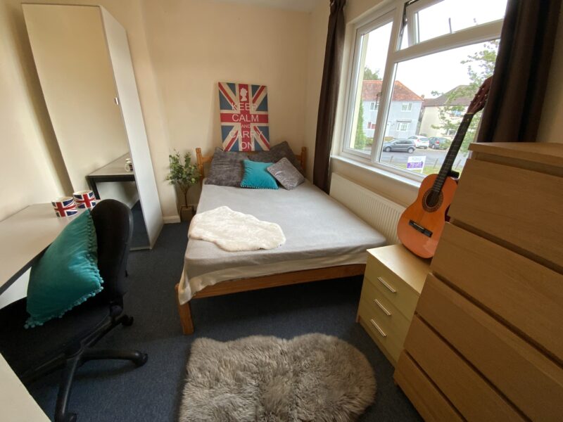 Student Rooms Available TO LET (6E)