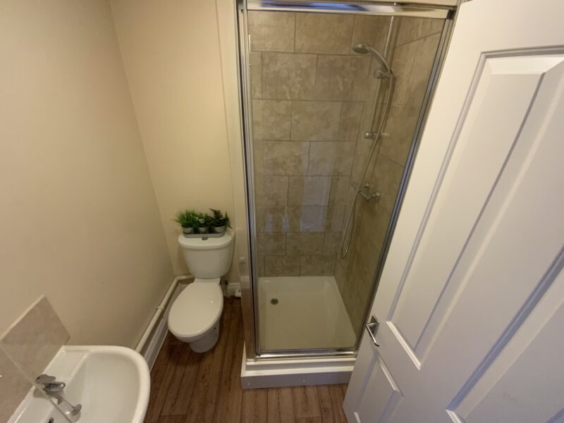 Student Rooms Available TO LET (6E)