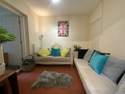 En Suite Room Available 1st June (31STJ)