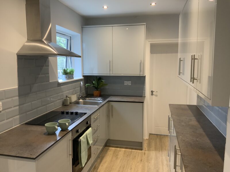 En Suite Room Available 1st July (66L)